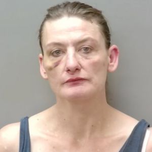 Lisa Kirk - Most Wanted Photo